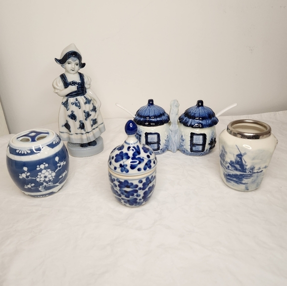 Dutch Girl Porcelain Figurine - Picture 7 of 7